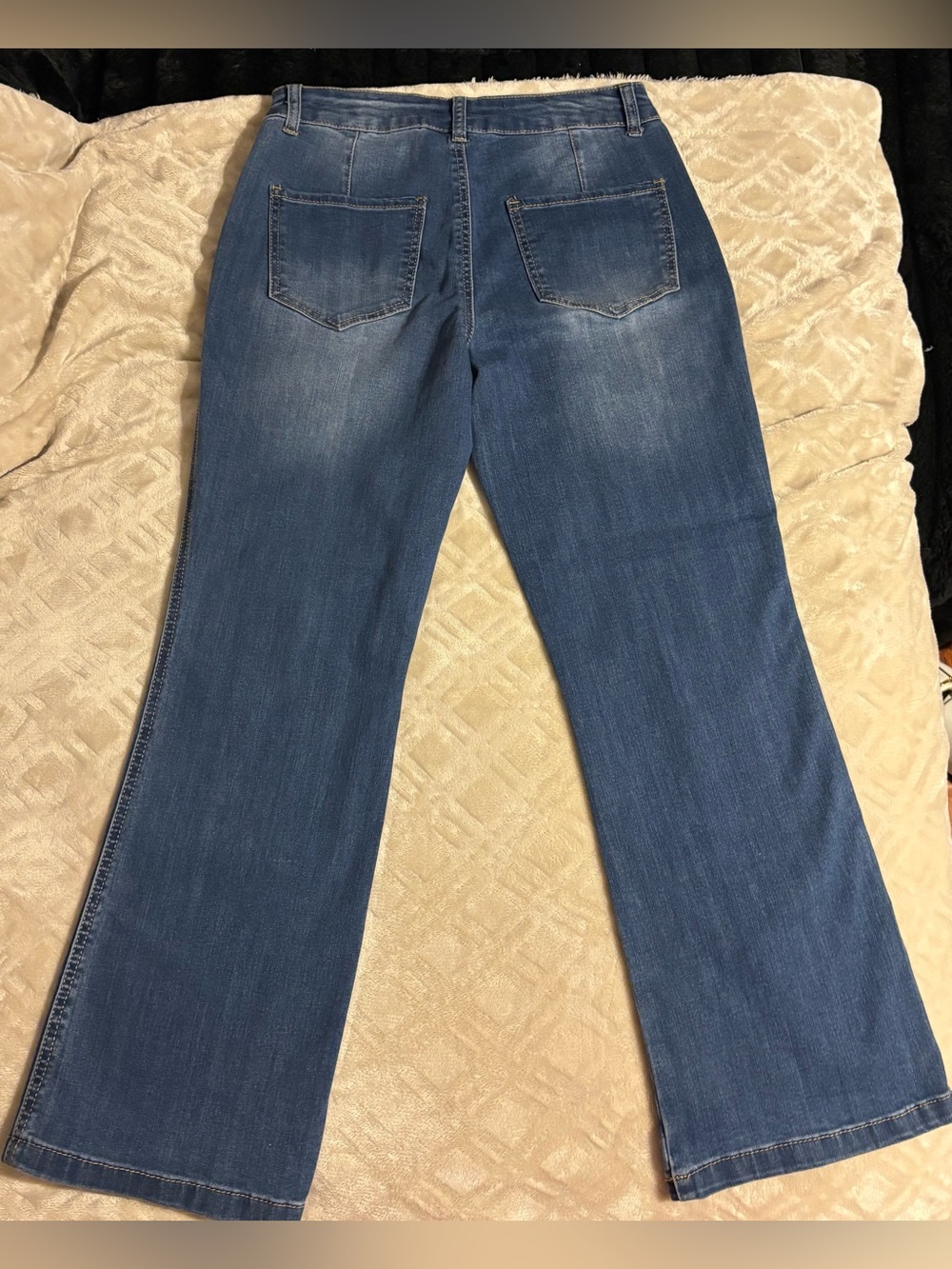 Women’s Straight-Leg Jeans in Dark Blue with Front Patch Pockets - Picture 2 of 14